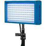 Dracast LED200 On-Camera Video LED Light - without Battery Combo Pack- Daylight or Bicolour Versions Available (DRPL-LED200) Dracast LED200 On-Camera Video LED Light - without Battery Combo Pack- Daylight or Bicolour Versions Available (DRPL-LED200)